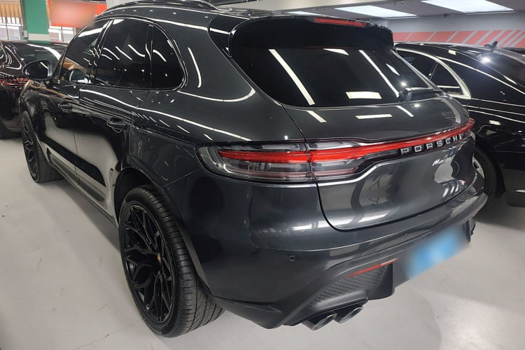 保时捷 2023款 Macan 2.0T车身外观4