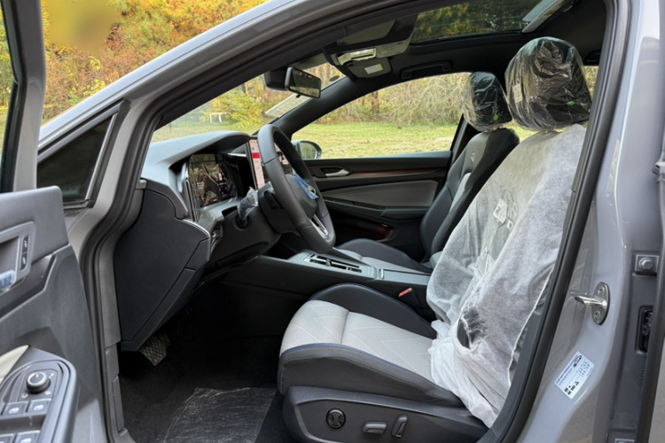 大众 高尔夫 2025款 改款二 300TSI R-Line局部细节19