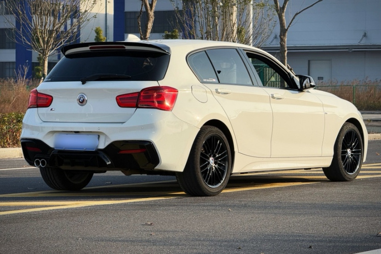 宝马1系(进口) 2018款 120i M运动套装车身外观6004