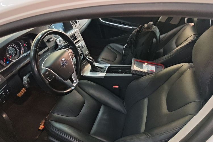 沃尔沃S60 2015款 S60L 2.0T 智远版局部细节19