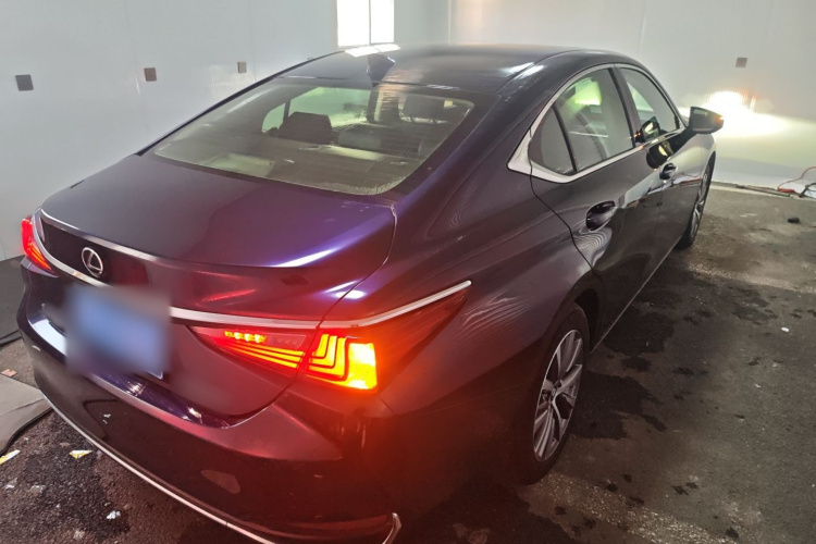 雷克萨斯ES 2018款 200 卓越版 国V车身外观7