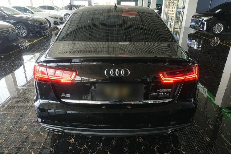 奥迪A6L 2018款 30周年年型 45 TFSI quattro 运动型车身外观6004