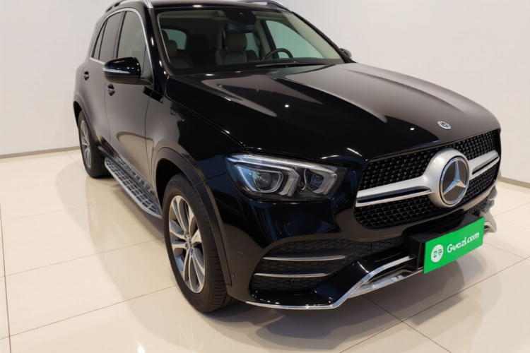 奔驰GLE 2022款 GLE 350 4MATIC 时尚型车身外观3