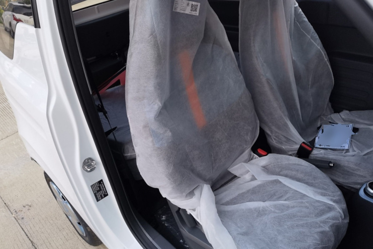 吉利汽车 2024款 熊猫mini 200km 耐力熊局部细节41