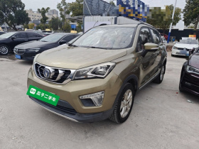 长安CS15 2016款 1.5L 手动时尚版