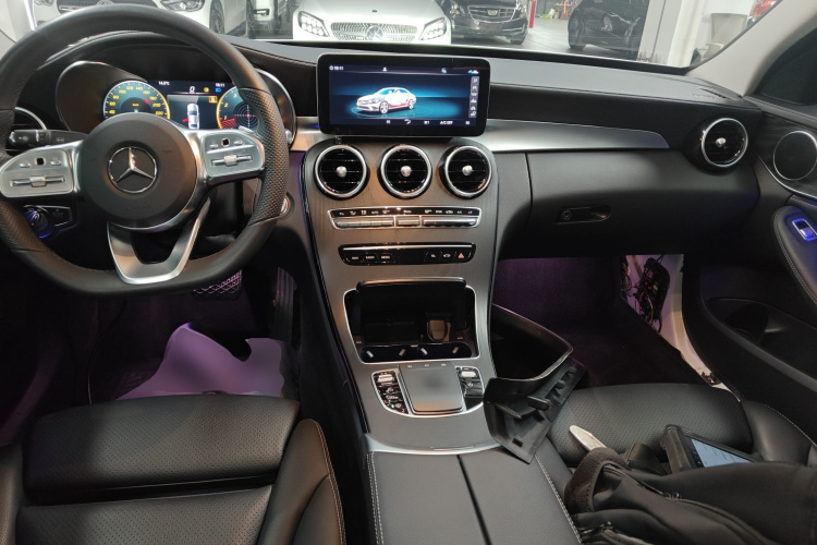 奔驰C级 2020款 改款 C 200 L 时尚型运动版中控内饰12