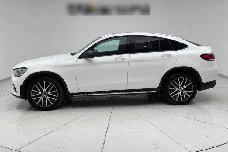 奔驰GLC轿跑 2022款 改款 GLC 300 4MATIC 轿跑SUV车身外观6003