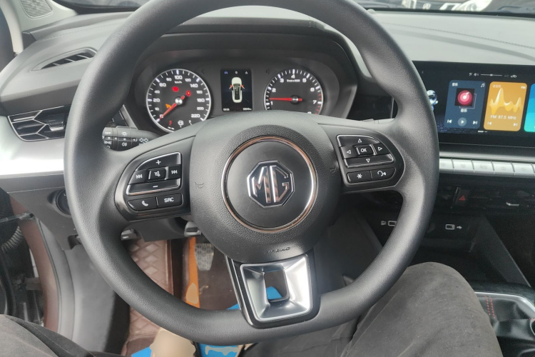 名爵 MG5 2023款 180DVVT 手动风尚版中控内饰13