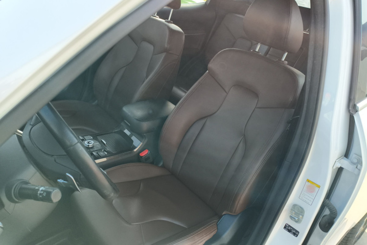 哈弗H6 2017款 蓝标 1.5T 自动两驱智尚型中控内饰19