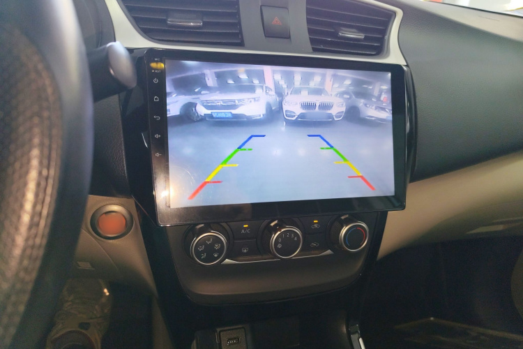 日产 轩逸 2016款 1.6XL  CVT尊享版局部细节16