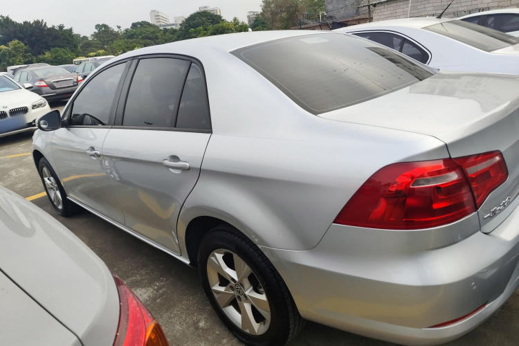 大众 宝来 2015款 质惠版 1.6L 自动时尚型车身外观4