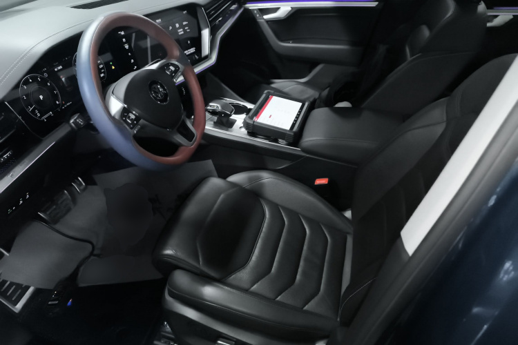 大众 途锐 2019款 2.0TSI 锐翼版 国V中控内饰19