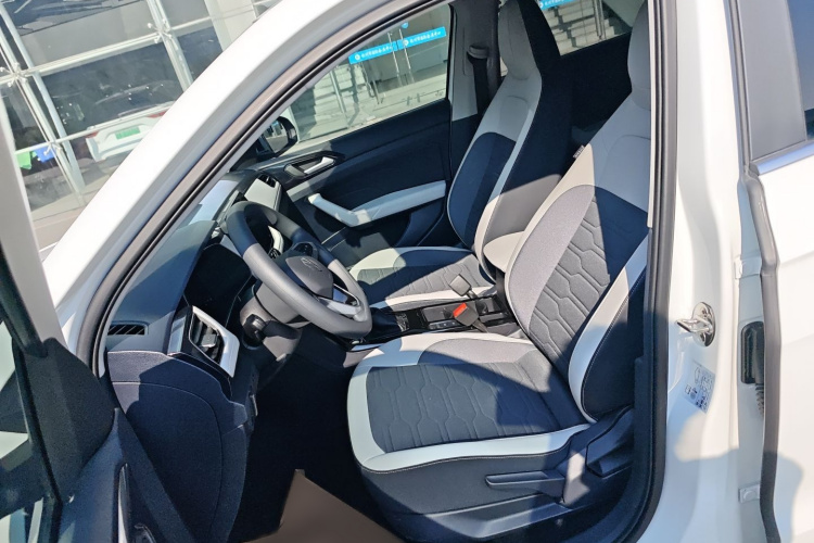 大众 途岳 2025款 新锐 300TSI 锐意版局部细节19