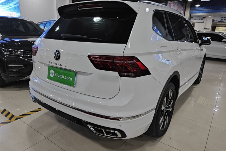 大众 途观L 2022款 330TSI 自动两驱R-Line越享版车身外观7