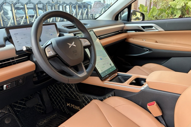 小鹏P5 2024款 500Pro版中控内饰7003
