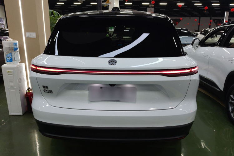蔚来ES8 2023款 100kWh 签名版车身外观6