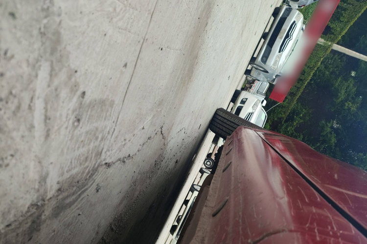 长安 逸动 2016款 1.6L 自动风尚型机舱底盘29