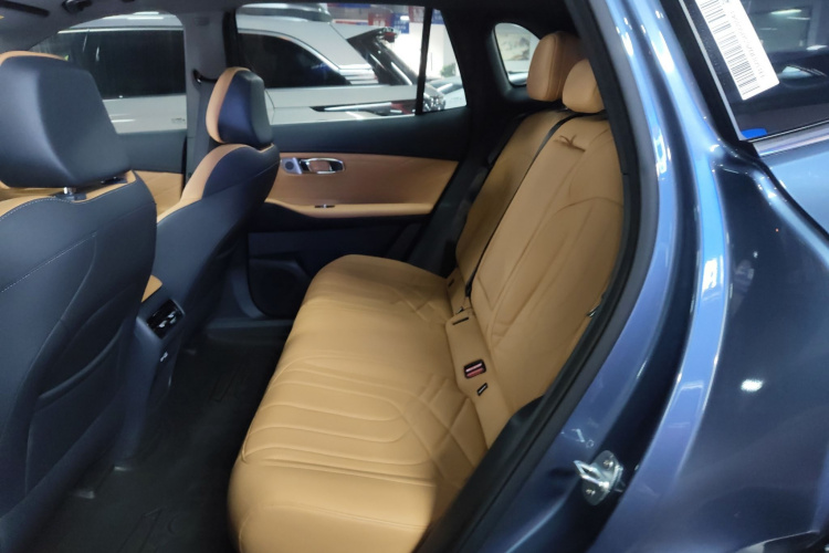 吉利银河 银河星舰7 EM-i 2025款 120km 领航版中控内饰21