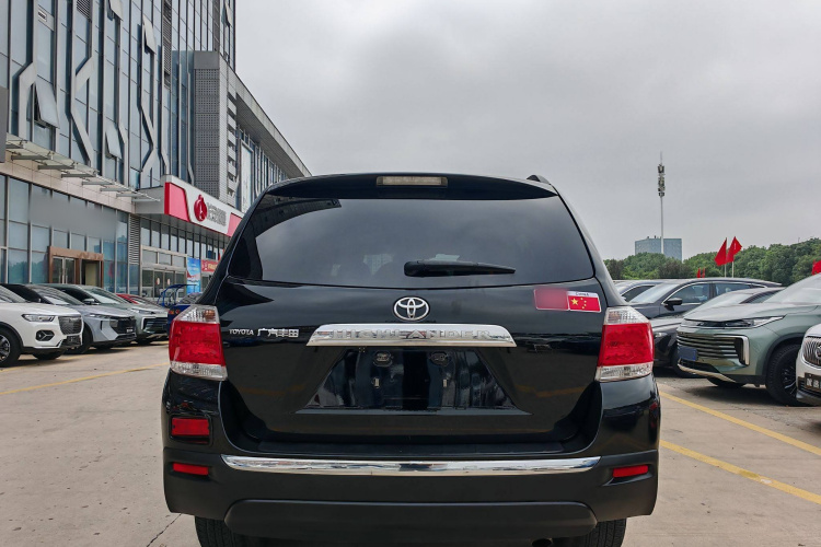 丰田 汉兰达 2012款 2.7L 两驱5座精英版车身外观6010