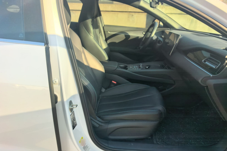 比亚迪 海豹06新能源 2024款 DM-i 120KM尊荣型局部细节41