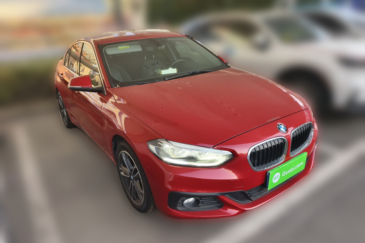 宝马1系 2019款 118i 时尚型车身外观6002