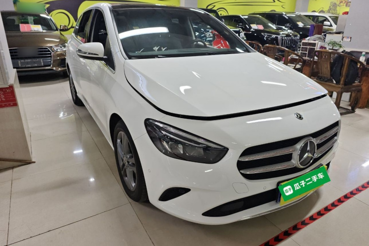 奔驰B级 2020款 B 200 动感型车身外观6002