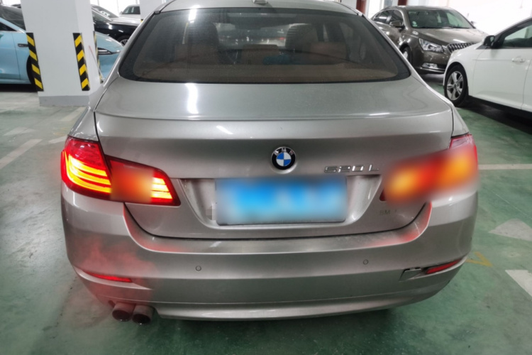 宝马5系 2014款 520Li 典雅型车身外观6