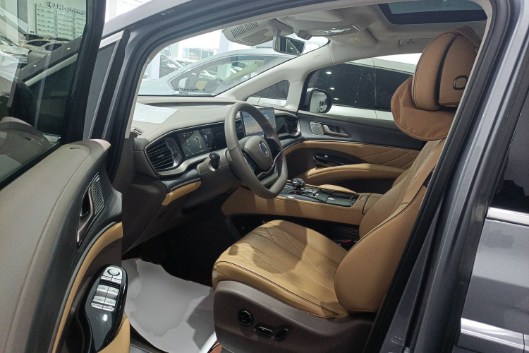 腾势D9 2022款 DM-i 970 四驱旗舰型局部细节19