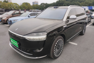 鸿蒙智行 问界M9 2025款 增程 Ultra版 52kWh 6座版