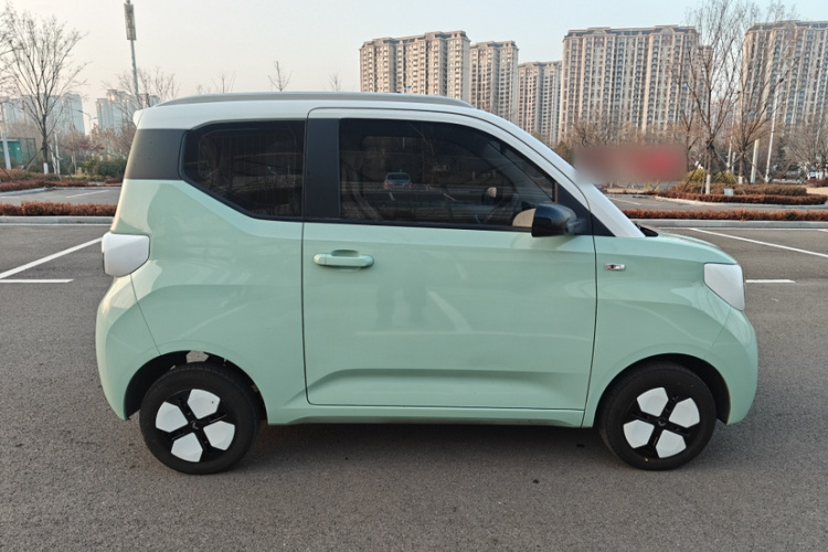 五菱汽车 宏光MINIEV 2024款 第三代 215km 进阶版车身外观6004