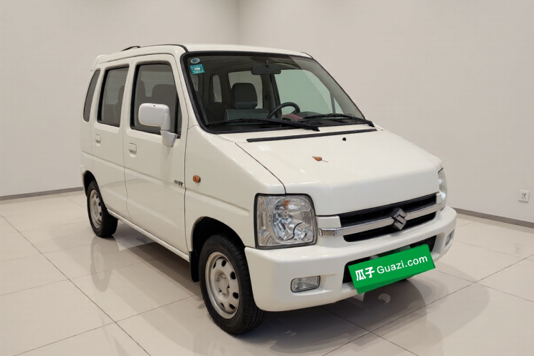 铃木 北斗星 2016款 1.4L 手动超值型车身外观3