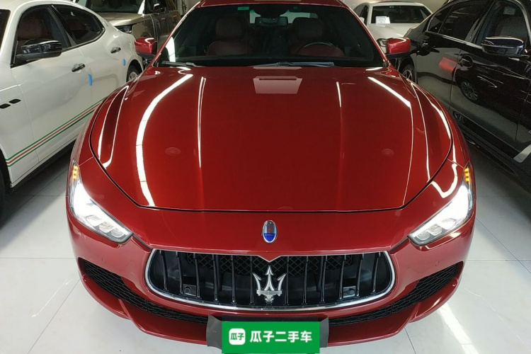 玛莎拉蒂 Ghibli 2014款 3.0T 标准版车身外观2