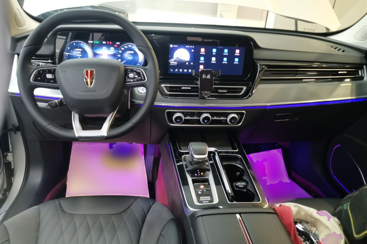 红旗HS5 2023款 2.0T 旗享Pro版中控内饰7002