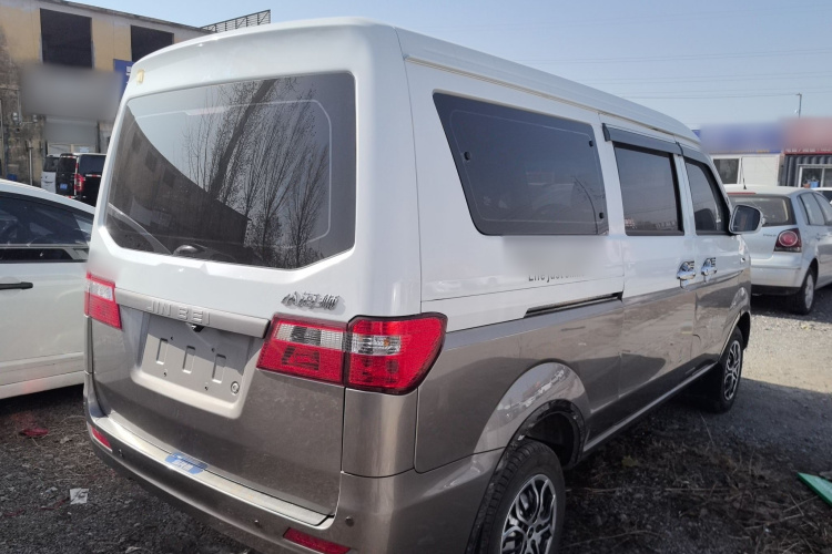 金杯 小海狮X30 2024款 1.5L 财富型客车 5/6/7座车身外观7