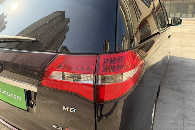 比亚迪M6 2015款 2.4L 自动豪华型车身外观6007