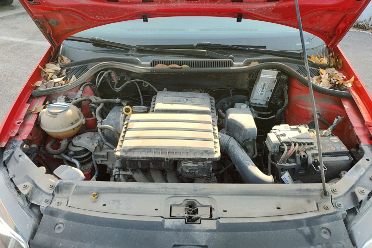 大众 Polo 2016款 1.4L 手动风尚型机舱底盘24