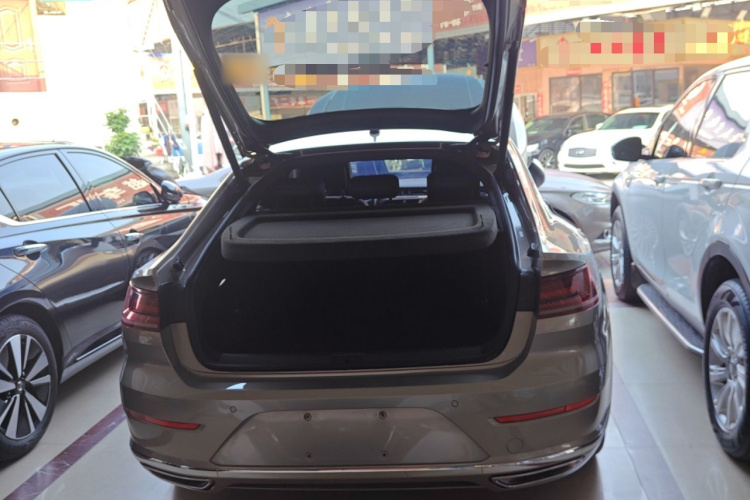 一汽-大众CC 2019款 330TSI 华颜版 国V机舱底盘23