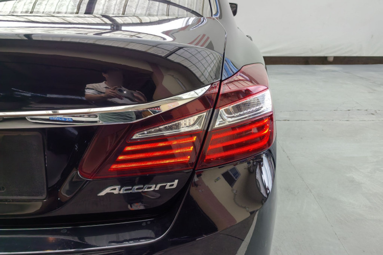 本田 雅阁 2016款 2.0L 舒适版车身外观6001