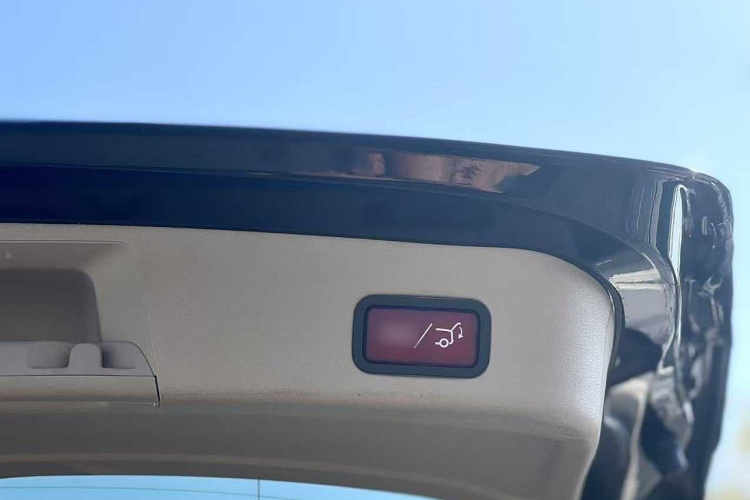 奔驰M级 2014款 ML 320 4MATIC车身外观6009