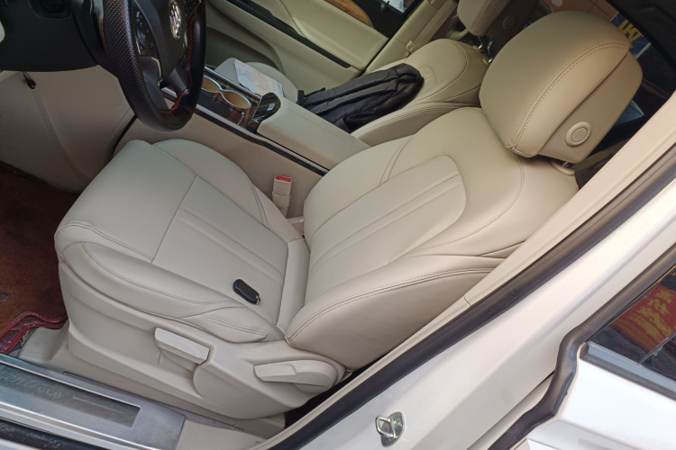 别克GL8 2018款 ES 28T 舒适型 国VI中控内饰19