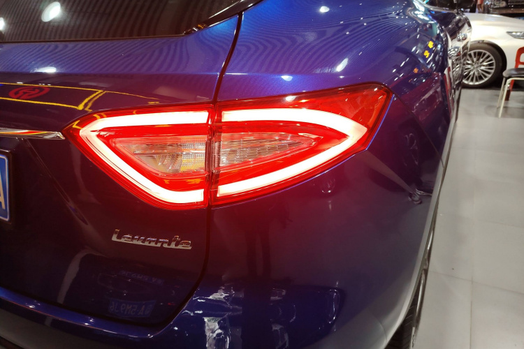 玛莎拉蒂 Levante 2019款 3.0T 标准版 国VI车身外观6006