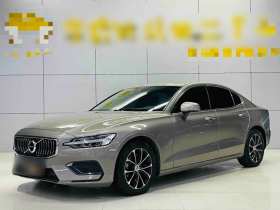 沃尔沃S60 2021款 T4 智逸豪华版