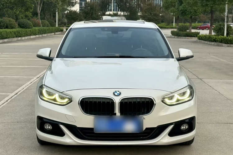 宝马1系 2018款 改款 118i 运动型车身外观6008