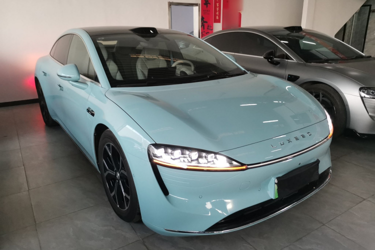 鸿蒙智行 智界S7 2025款 855km Max车身外观6002