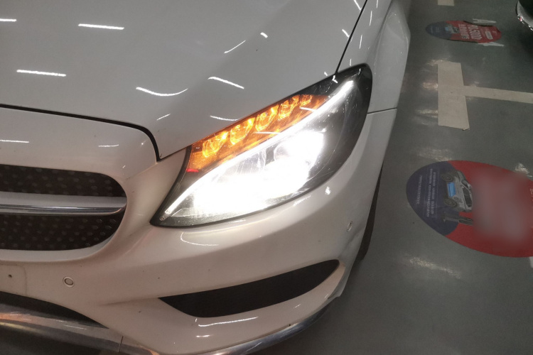 奔驰C级(进口) 2016款 C 200 轿跑版局部细节36