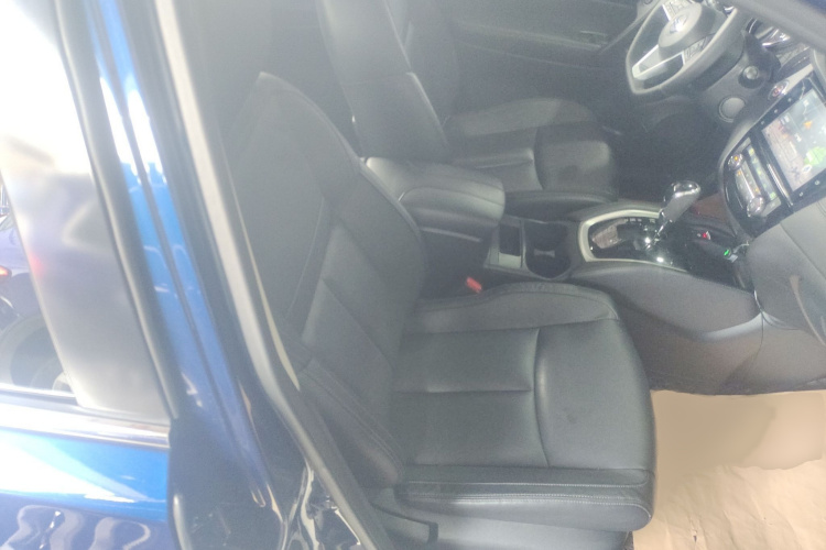 日产 奇骏 2019款 2.0L CVT智联舒适版 2WD局部细节41