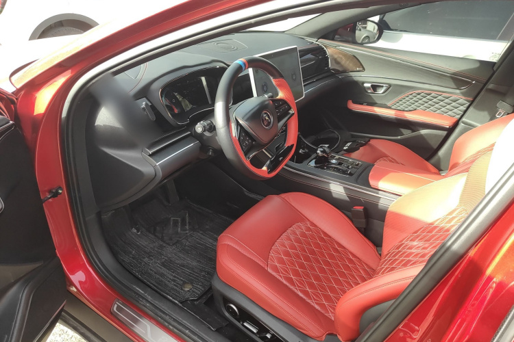 比亚迪 汉 2020款 EV 四驱高性能版旗舰型中控内饰7003