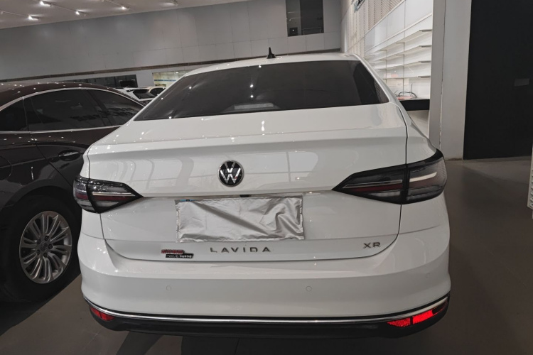 大众 朗逸 2023款 新锐 1.5L 自动新逸版车身外观6