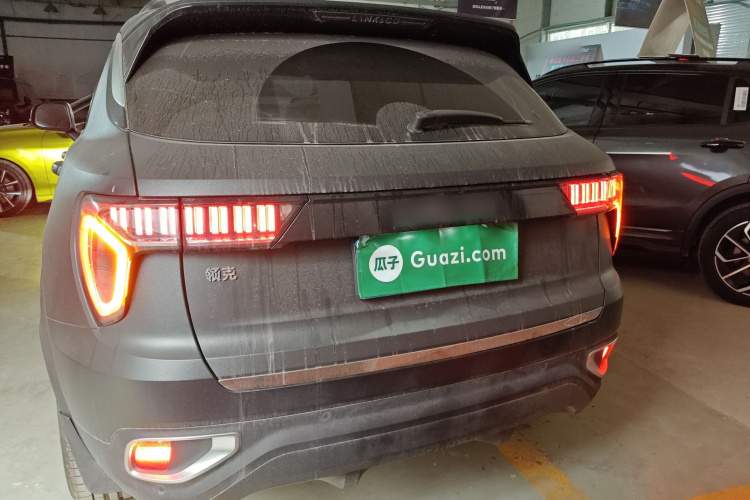 领克01 2017款 2.0T 两驱型Pro版车身外观6