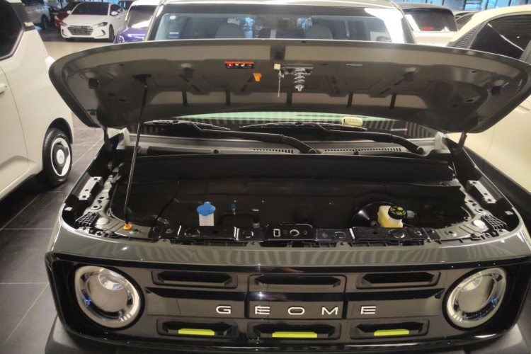 吉利银河 2025款 210km 熊猫骑士机舱底盘24